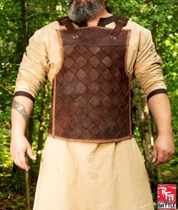 Cuirasse viking en cuir marron