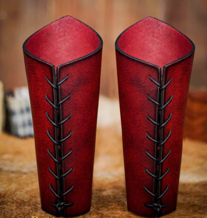 Brassards celtiques en cuir veritable